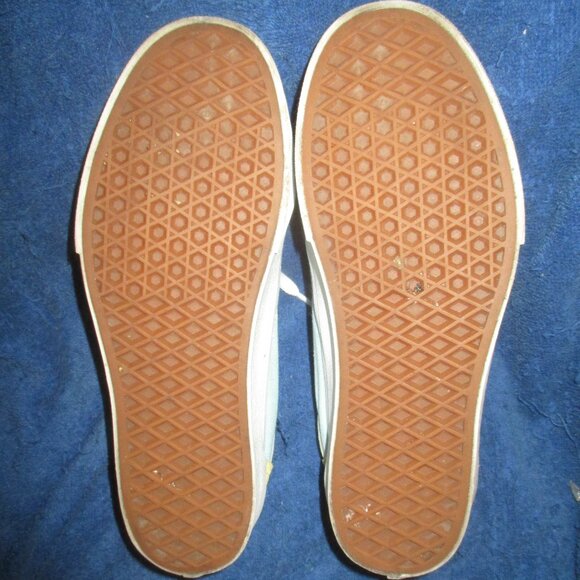 VANS WOMENS OR MENS SUDE AND CANVAS MULTI COLORED SKATE SHOES SIZE 7 - 8.5 - Picture 5 of 5